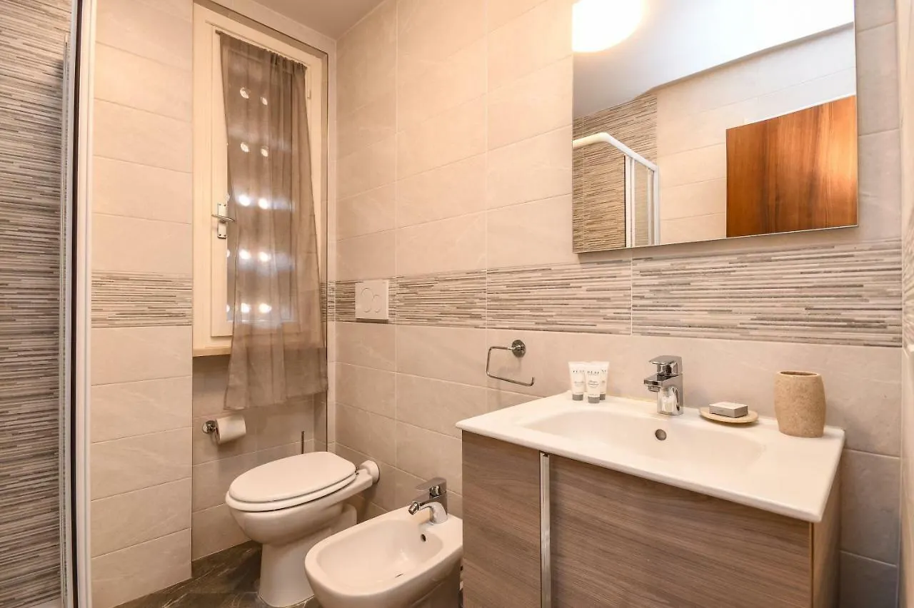 Holiday Sirmione Apartments